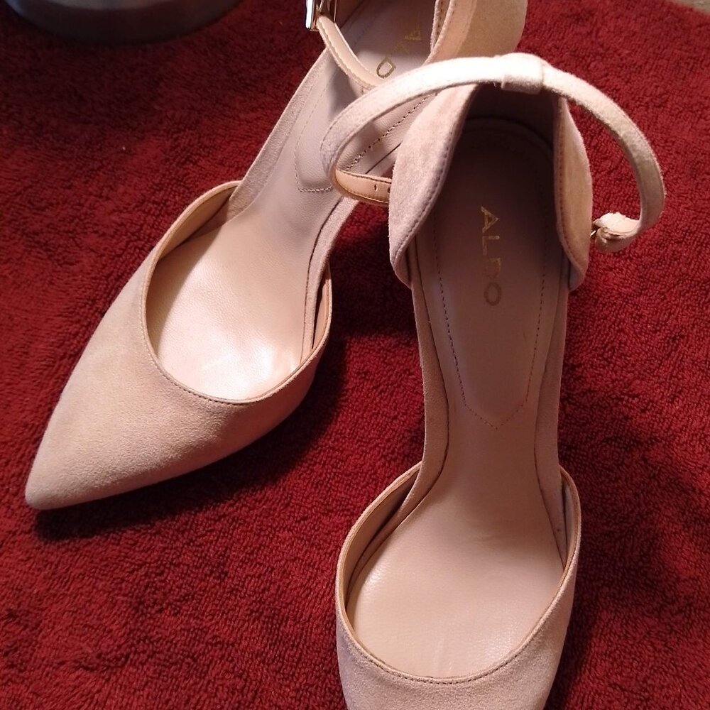 Aldo Pillow Walk Block Nude Heels - 7m